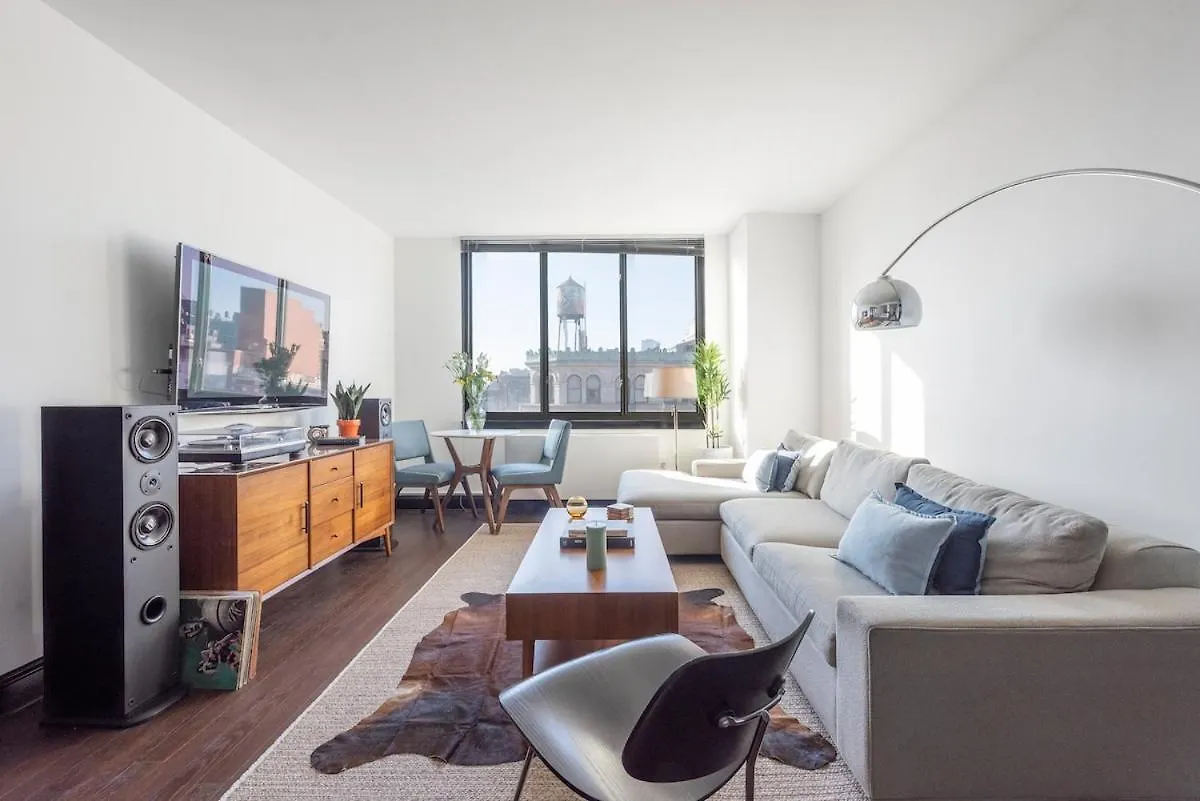 뉴욕 Stunning Nyc Views! Free Gym! Doorman! Terrace! 아파트